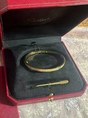💖Authentic Cartier LOVE 18K Gold Paved Diamond Bangle